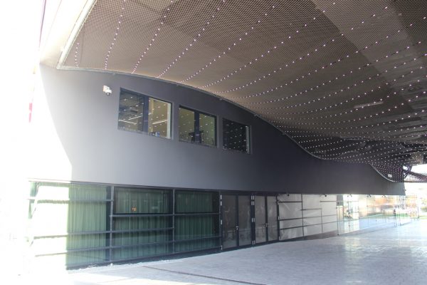 carlstahl-arc-x-led-world-conference-center-bonn-4-600x400